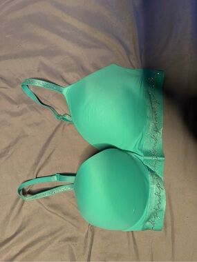 PINK Victoria's Secret Teal T-Shirt Bra with Shimmer Band